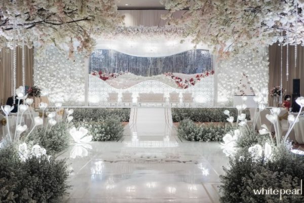 White winter wedding dress