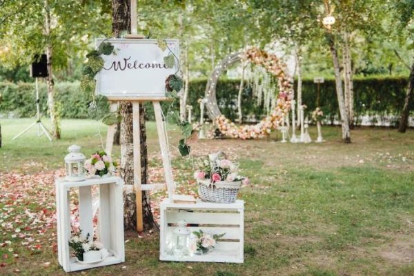 Intimate casual elegantweddinginvites fence hang