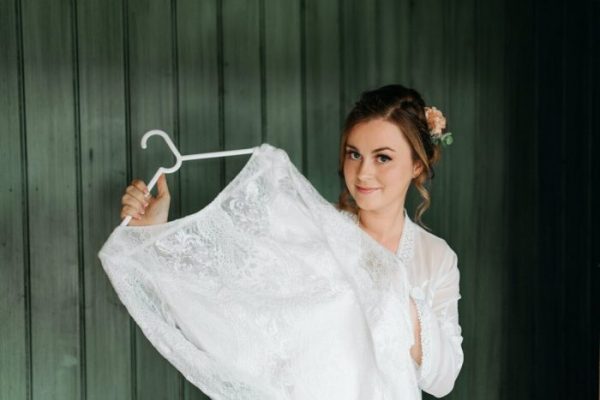 Average alterations cost wedding dress