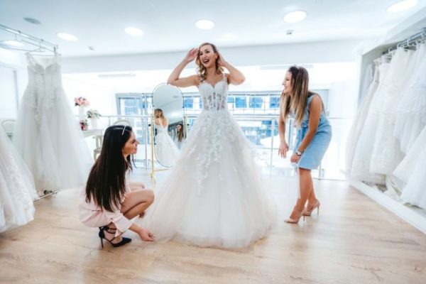 What to bring to try on wedding dresses