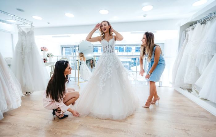 What to bring to try on wedding dresses