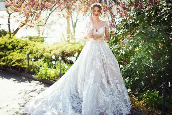 Ysa makino wedding dress